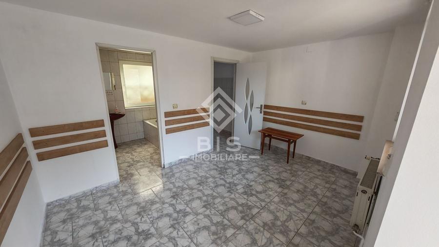 Birou, de 80 mp, în Central