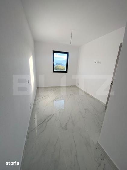 Casă cu 4 camere cu Teren 250 Mp în Dumitra