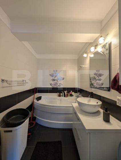 Apartament cu 3 camere semidecomandat în Florești — fotografia 3