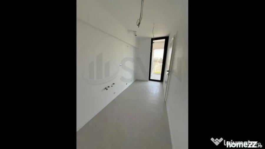 Apartament cu 4 camere decomandat în Cotroceni
