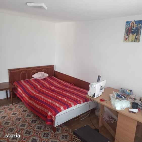 Casă cu 4 camere cu Teren 114 Mp în Bujoreni