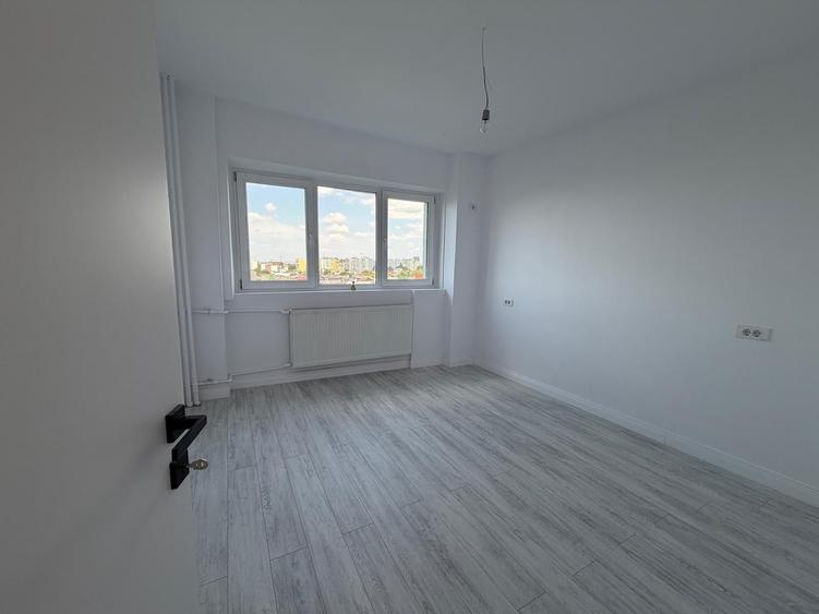 Apartament cu 3 camere decomandat în Titulescu