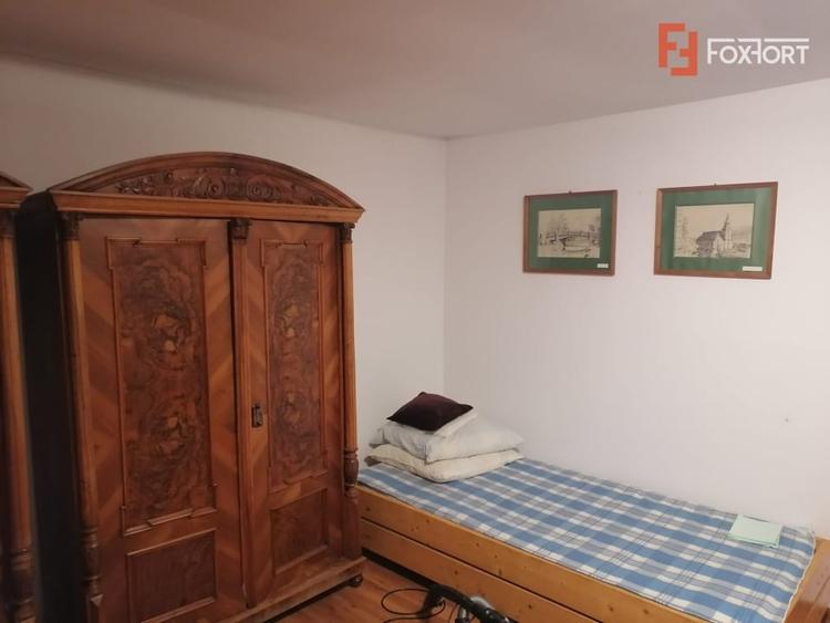 Casă individuală cu 7 camere cu Teren 4316 Mp în Bogda