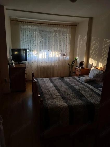 Apartament cu 3 camere decomandat în Tipografilor