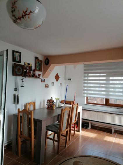 Casă cu 4 camere în Vadu Moldovei