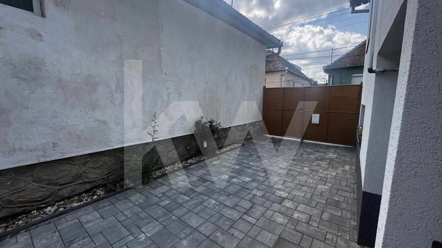 Apartament cu 3 camere decomandat, mobilat în Gușterița