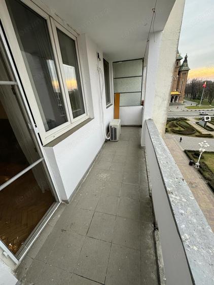 Apartament cu 2 camere semidecomandat în Ultracentral