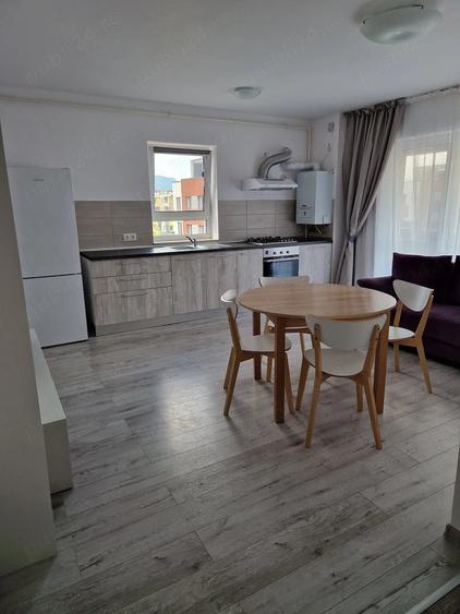 Apartament cu 2 camere decomandat în Avantgarden