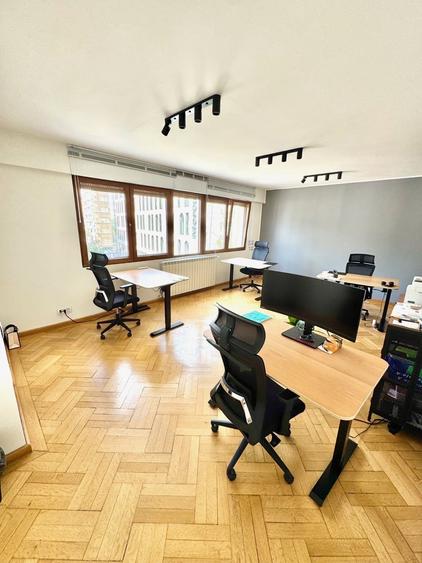 Apartament cu 3 camere în Calea Victoriei