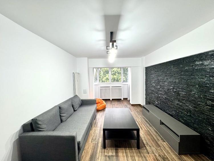 Apartament cu 3 camere decomandat, mobilat în Domenii