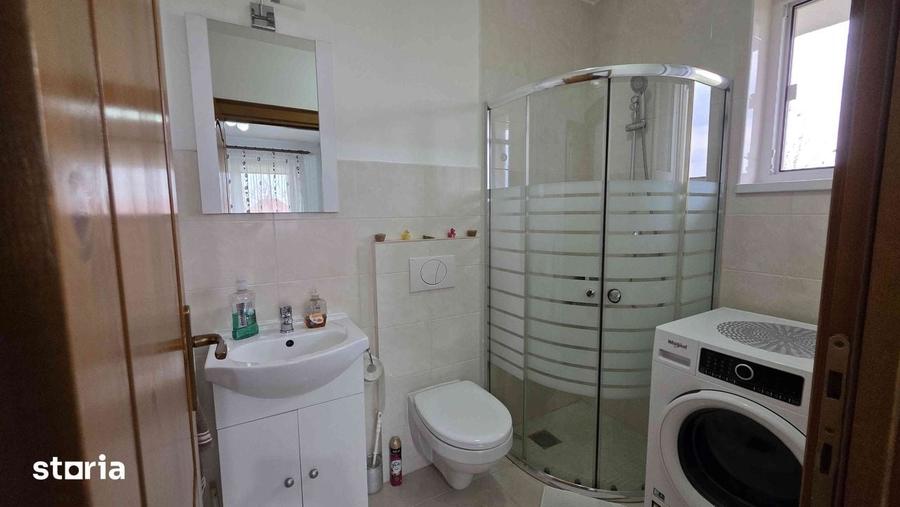 Casă cu 3 camere cu Teren 1008 Mp în Sânmartin