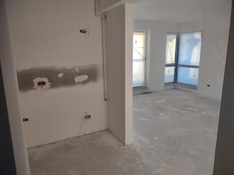Apartament cu 2 camere decomandat în Moșilor