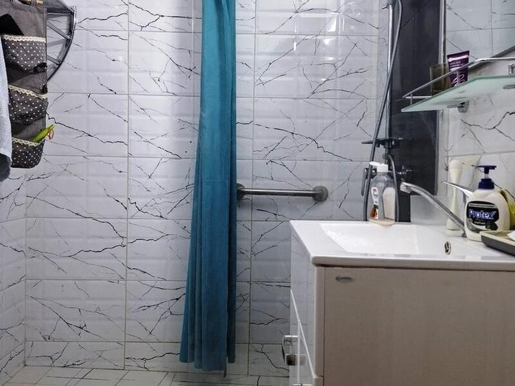 Apartament cu 2 camere semidecomandat în Gara de Nord