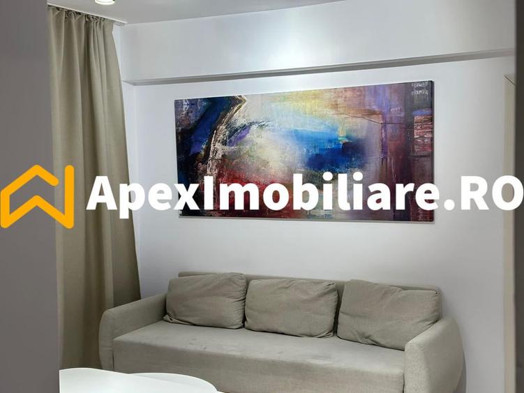 Apartament cu 3 camere semidecomandat în Romană