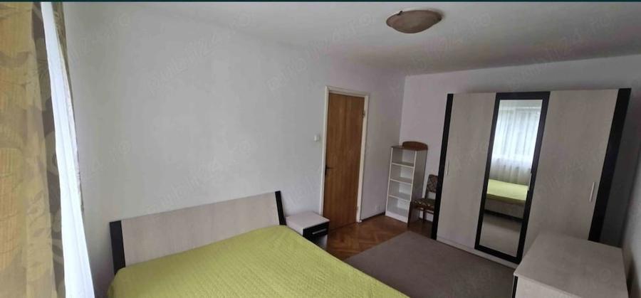 Apartament cu 2 camere semidecomandat în Centrul Civic