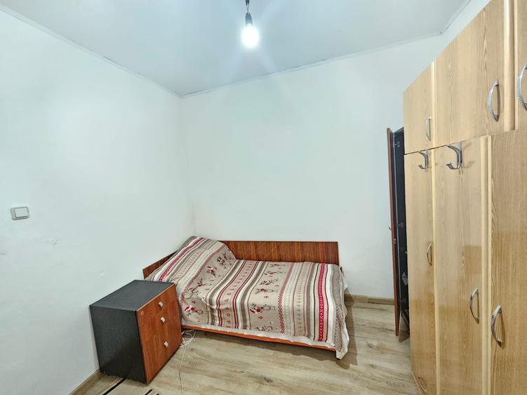 Casă individuală cu 6 camere cu Teren 150 Mp în Ultracentral