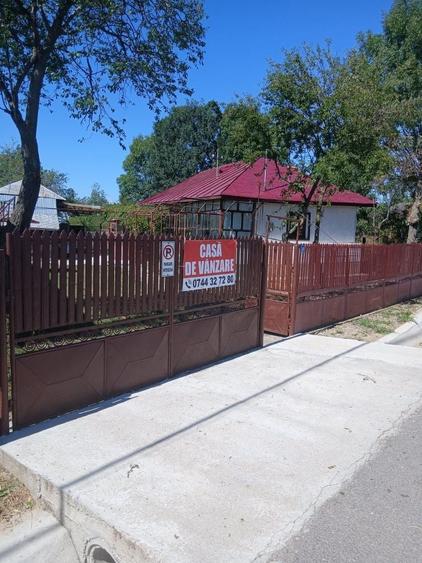 Casă cu 2 camere decomandat în Căldăraru