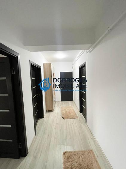 Apartament cu 2 camere decomandat, mobilat în C5