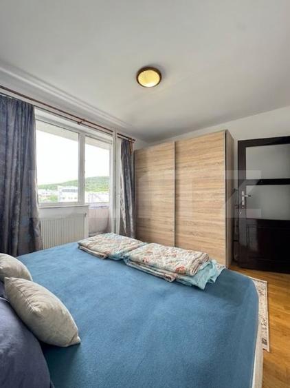 Apartament cu 3 camere semidecomandat, mobilat în Mănăștur