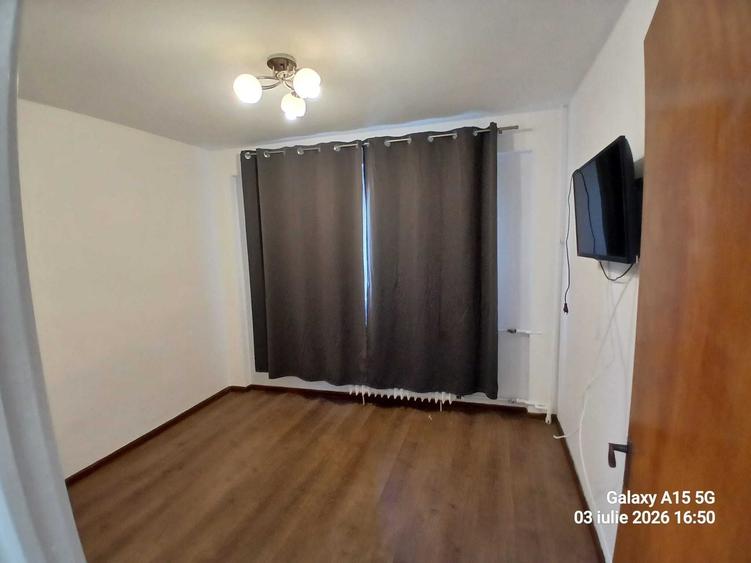 Apartament cu 2 camere decomandat în Drumul Taberei