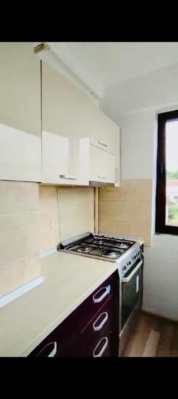 Apartament cu 3 camere semidecomandat în Ultracentral