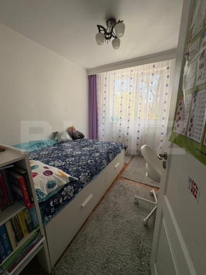 Apartament cu 4 camere decomandat în Central