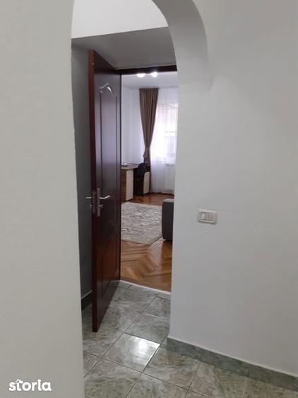 Inchiriez apartament 2 camere - 2
