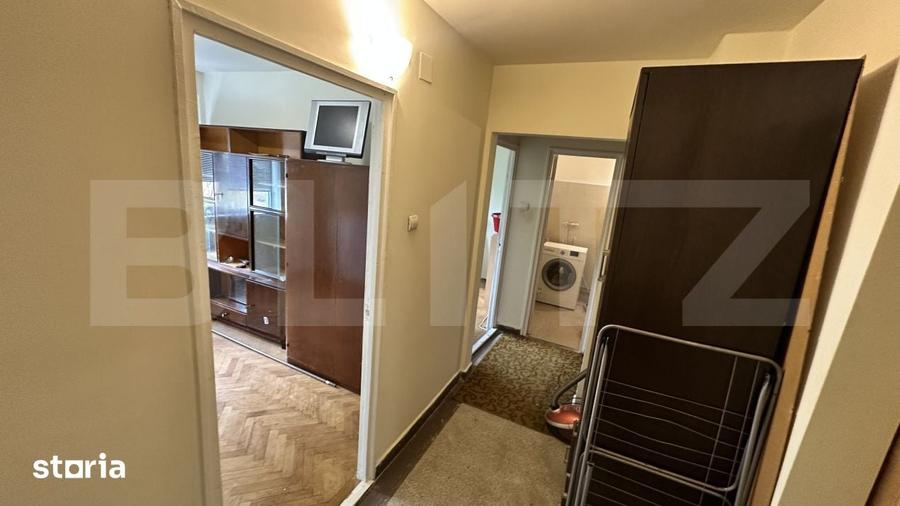 Apartament cu 4 camere decomandat în Central