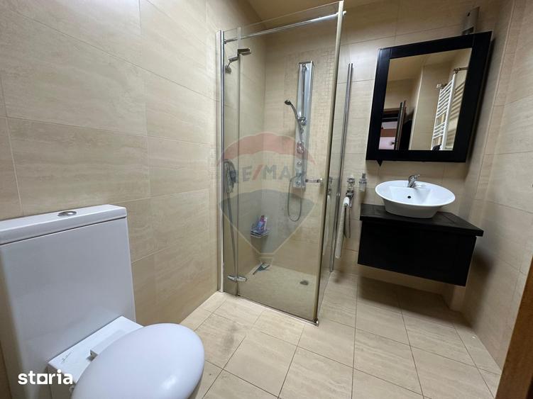 Casă cu 4 camere cu Teren 150 Mp în Central