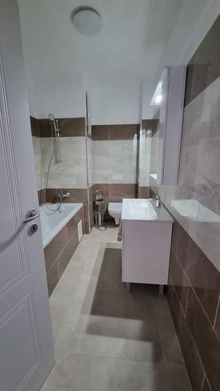 Apartament cu 2 camere decomandat în Soarelui