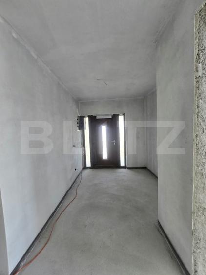 Casă individuală cu 5 camere cu Garaj în Săcueni