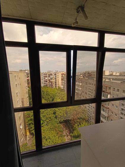 Apartament cu 3 camere decomandat, mobilat în Tineretului