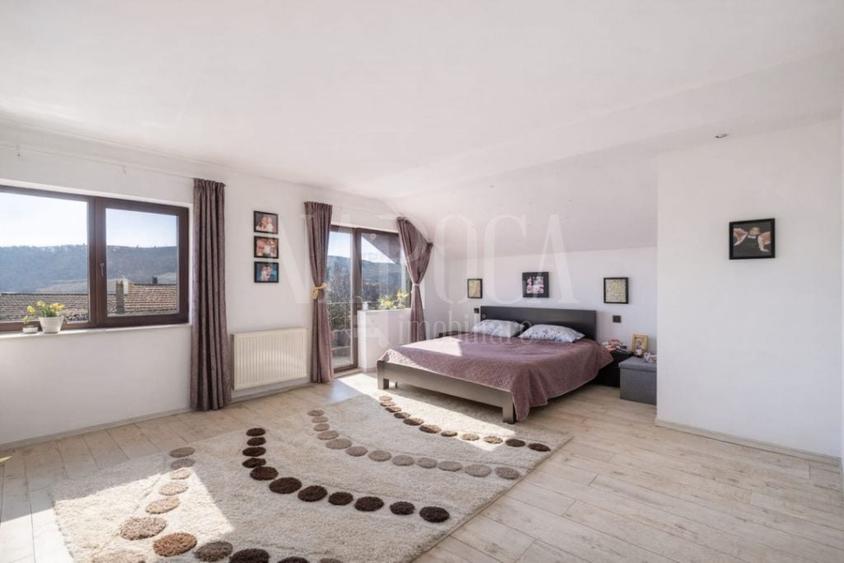 Apartament cu 3 camere semidecomandat, mobilat în Baciu