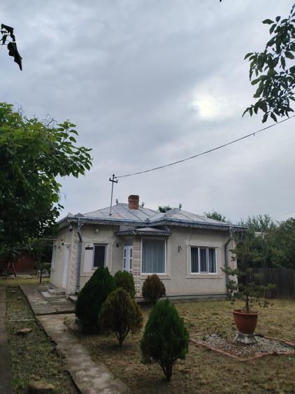 Casă cu 3 camere în Central