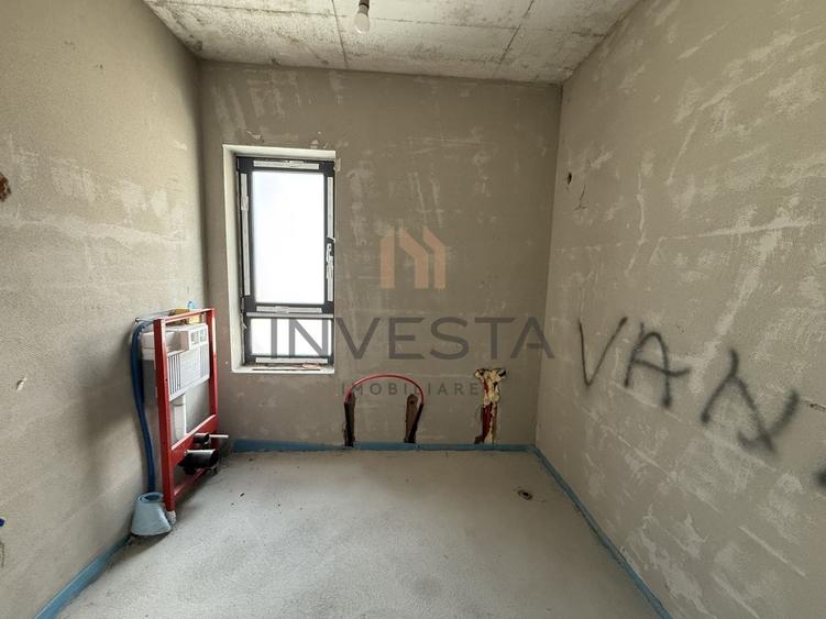 Duplex cu 4 camere cu Canalizare în Iris