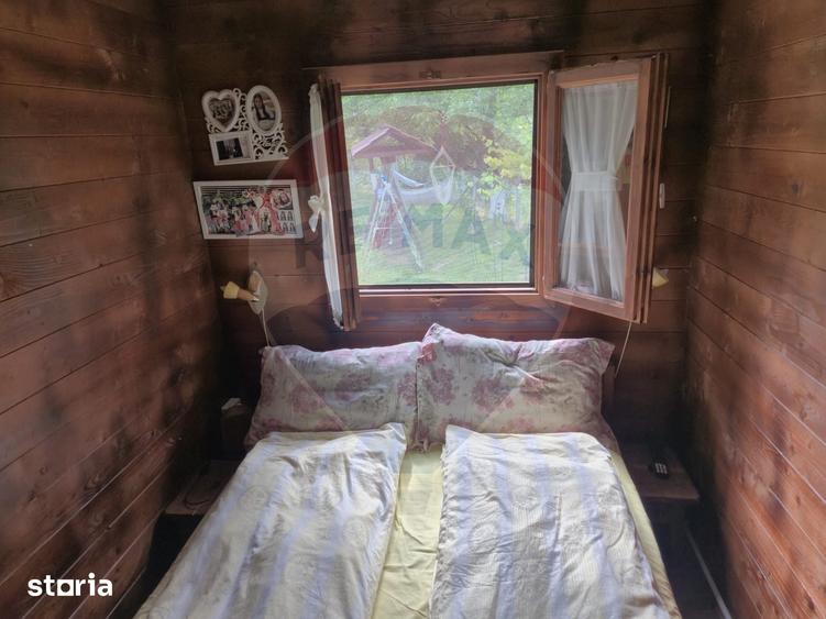 Casă cu 3 camere cu Teren 1268 Mp în Săpânța