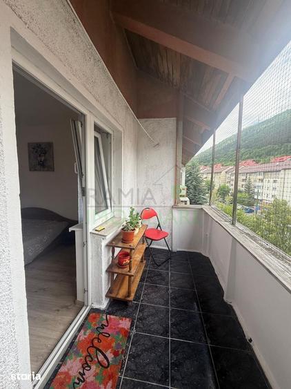 Apartament cu 2 camere decomandat în Valea Cetății