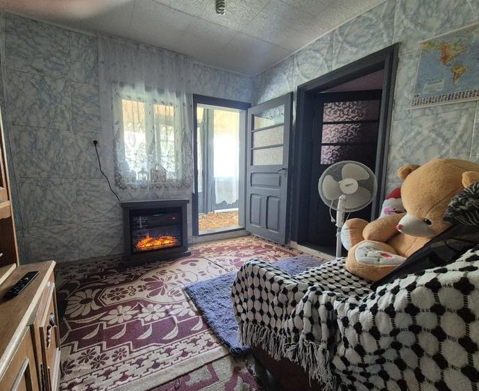 Casă cu 9 camere cu Teren 427 Mp în Central