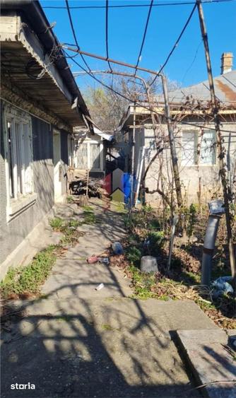 Casă cu 1 camere cu Teren 261 Mp în Brăilița