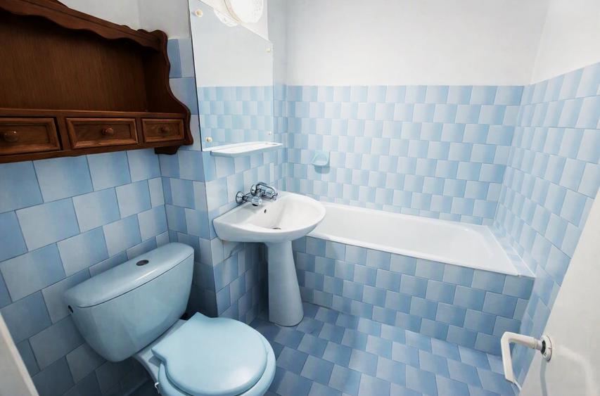 Apartament cu 3 camere decomandat, mobilat în Cug
