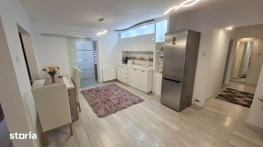 Apartament cu 3 camere, mobilat în Eremia