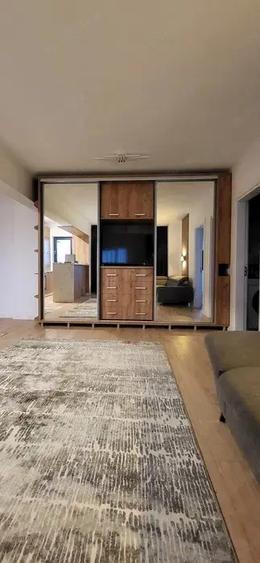 Apartament cu 2 camere decomandat în Km 5