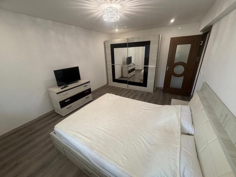 Apartament cu 2 camere decomandat în Exterior Vest