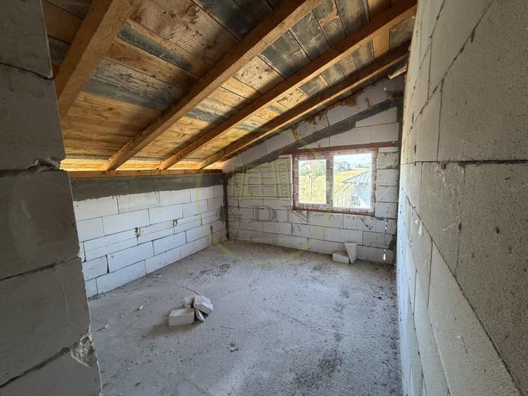 Casă individuală cu 5 camere cu Teren 437 Mp în Malu Mare
