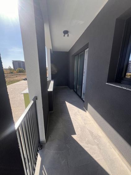 Apartament cu 2 camere decomandat în Giroc