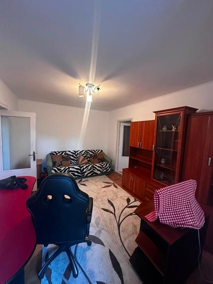 Apartament cu 2 camere semidecomandat în Tătărași