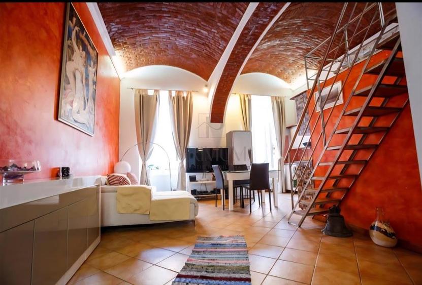 Apartament cu 2 camere semidecomandat, mobilat în Central