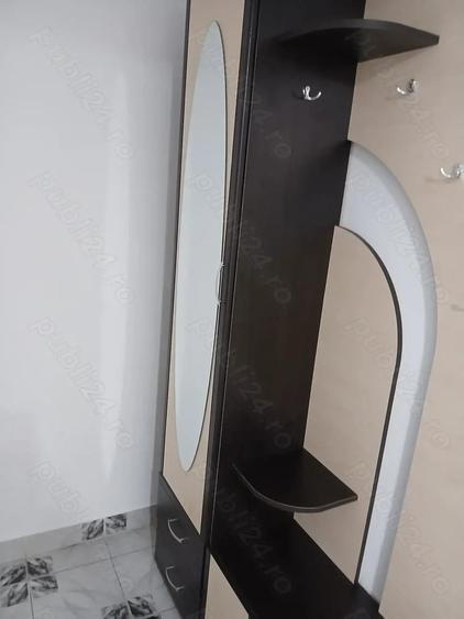 Apartament cu 2 camere semidecomandat, mobilat în Rovine