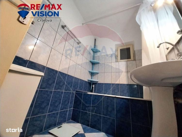 Apartament cu 3 camere decomandat în Valea Rosie
