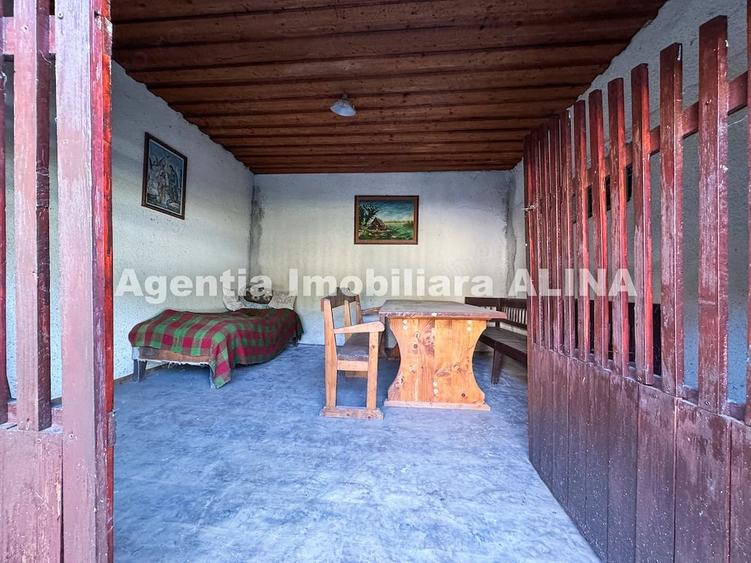 Casă cu Teren 1147 Mp în Vețel